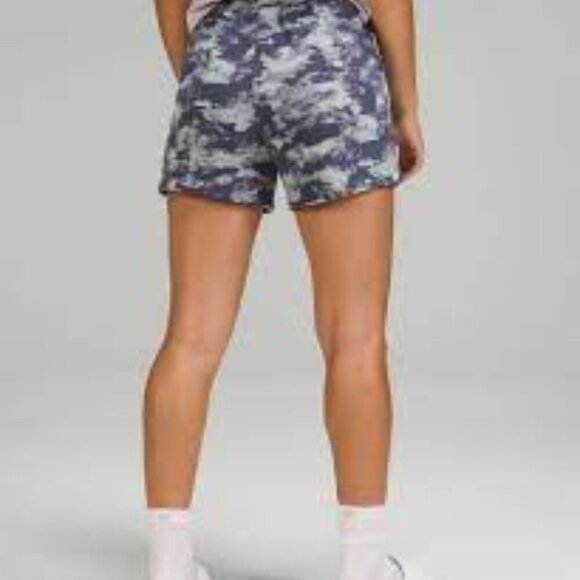 Lululemon Loungeful High-Rise Short 4" - Picture 2 of 8